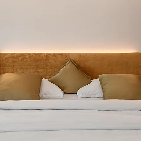 New! Viu By We Rent *