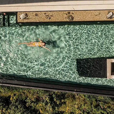 New! Viu By We Rent *